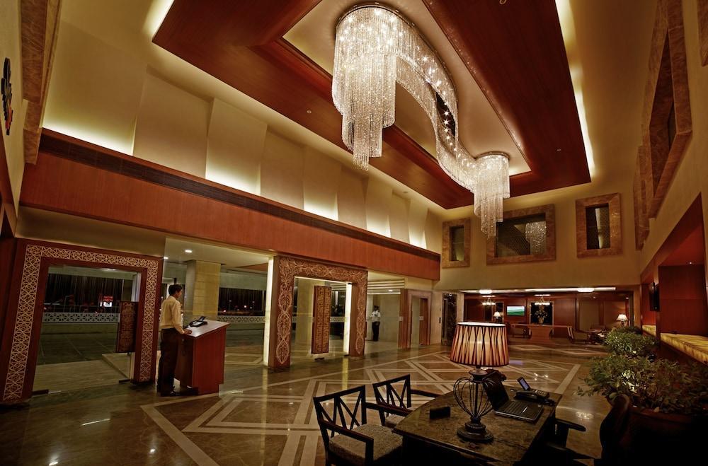 Hablis Chennai Hotell Exteriör bild