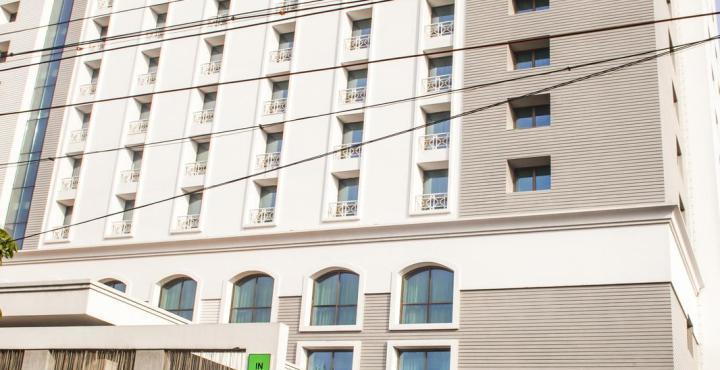 Hablis Chennai Hotell Exteriör bild