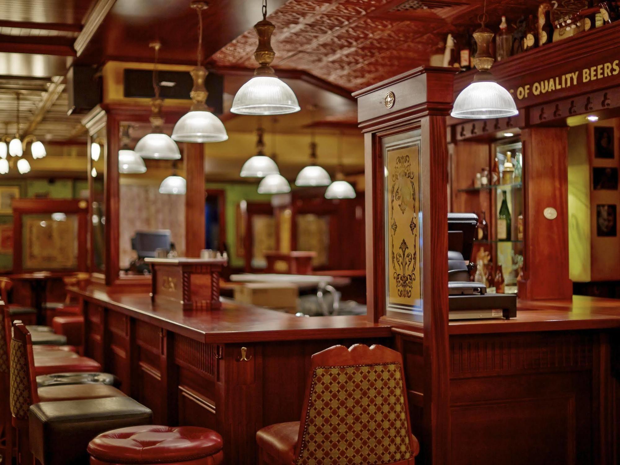 Hablis Chennai Hotell Exteriör bild